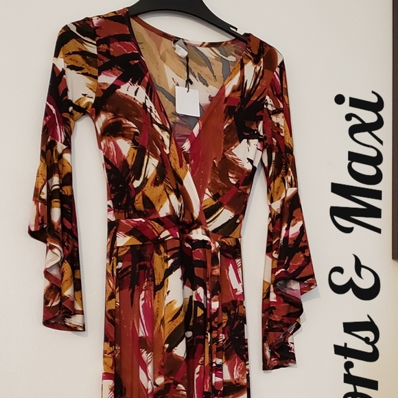 6XHP NWT Dope Vacay Berry Bell Sleeve Maxi Romper - Picture 11 of 12